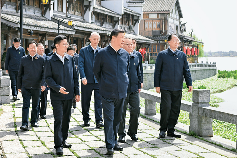 2024年3月18日至21日，中共中央總書記、國家主席、中央軍委主席習(xí)近平在湖南考察。這是19日上午，習(xí)近平在常德河街考察。
